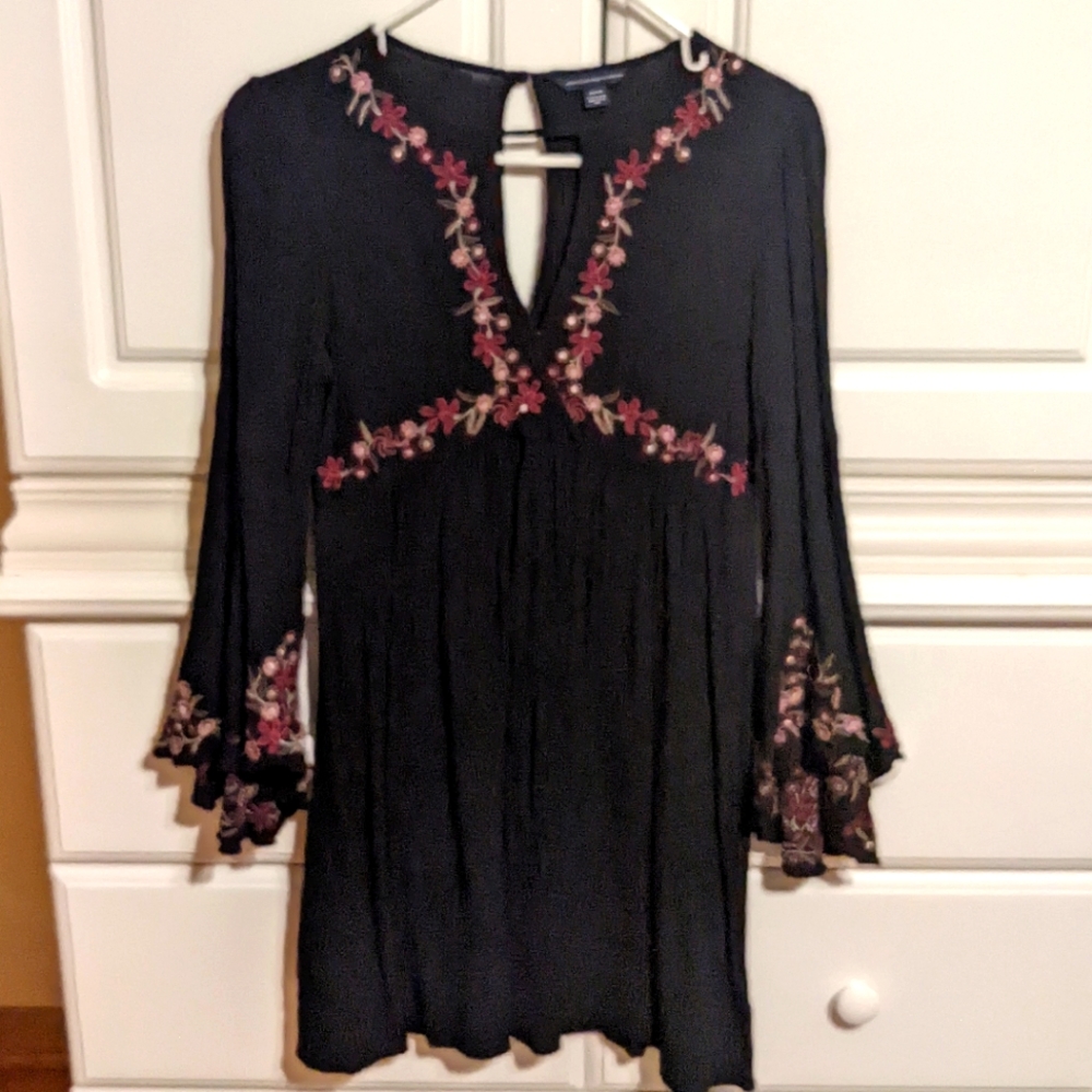 NWOT Black Flare Sleeve Embroidered Dress
